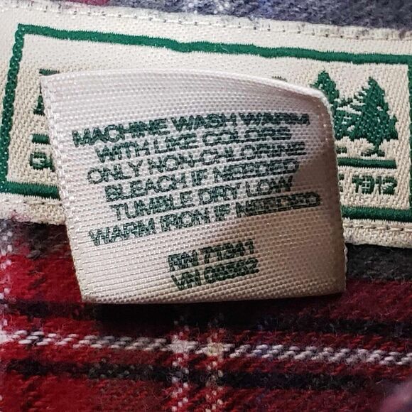 LL Bean Shirt Mens Size M Medium Gray Red Plaid Flannel LS Button Down LS - Picture 7 of 8